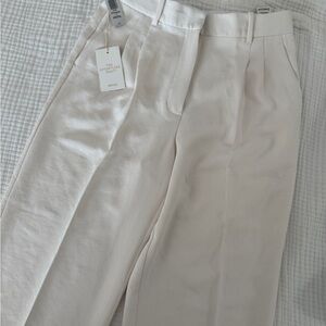 Aritzia The Effortless pant